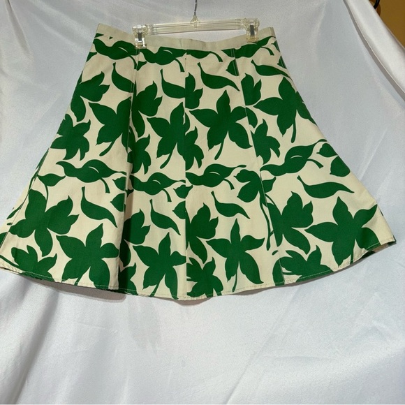 Banana Republic Green & Cream Full Skirt Size 12 - Picture 1 of 10